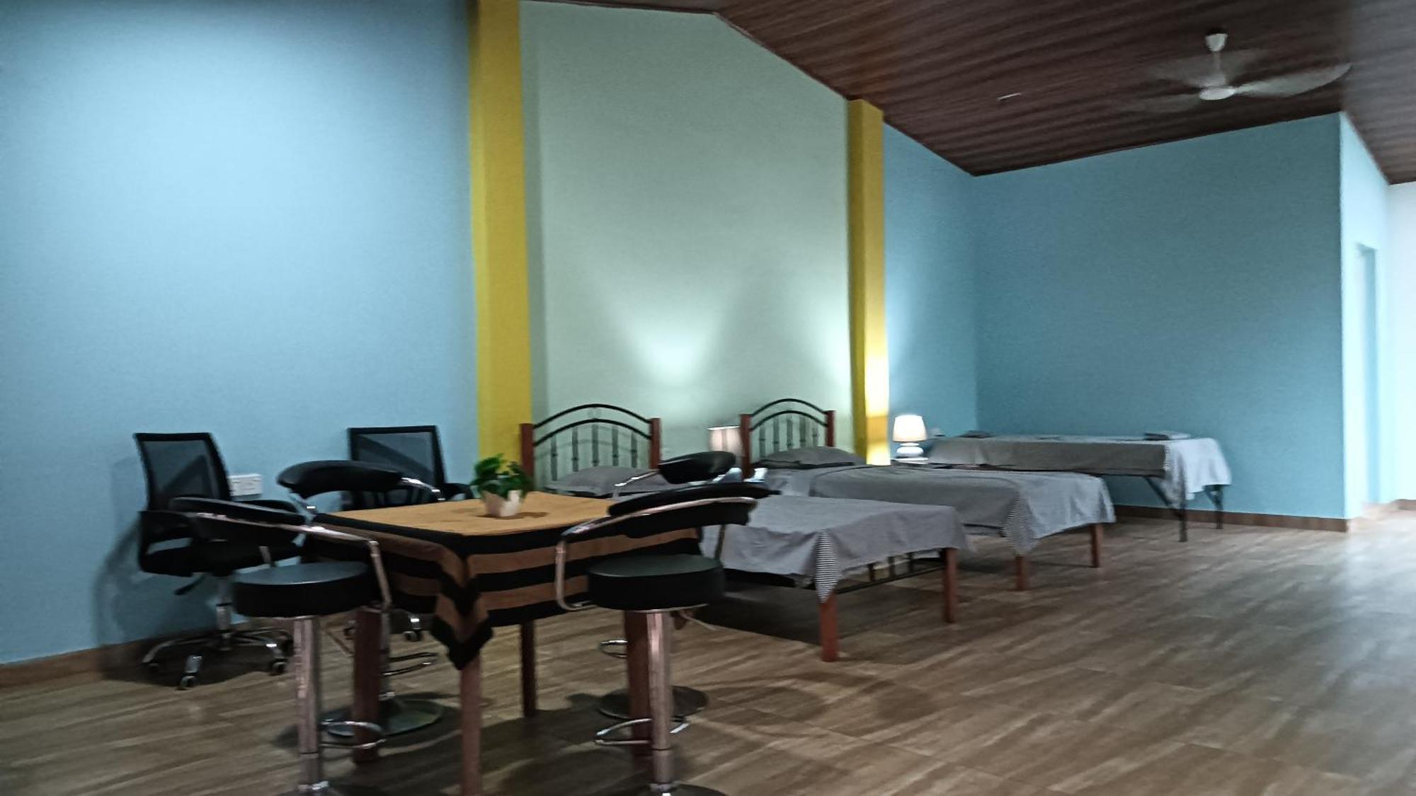 This Is It Airport Hotel And Restaurant Negombo Buitenkant foto